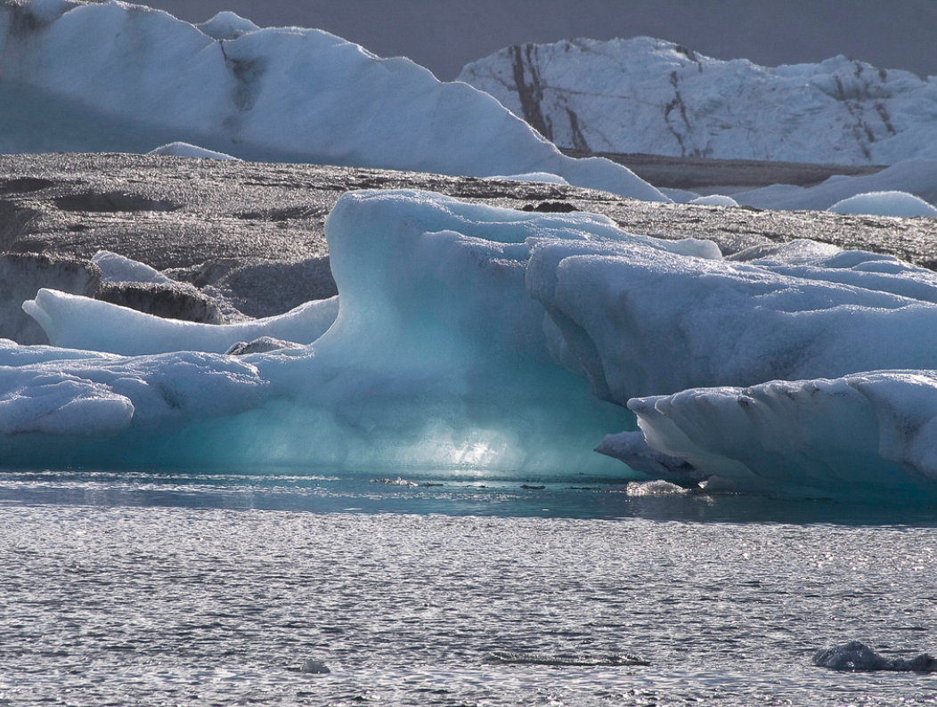 Photo by Moelyn Photos